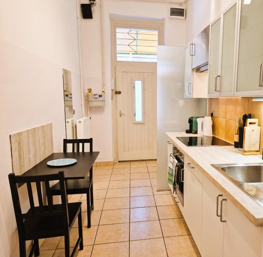 Halasz 2-Bedroom Apartment Near Castle, Free Public Parking Nearby 부다페스트 외부 사진